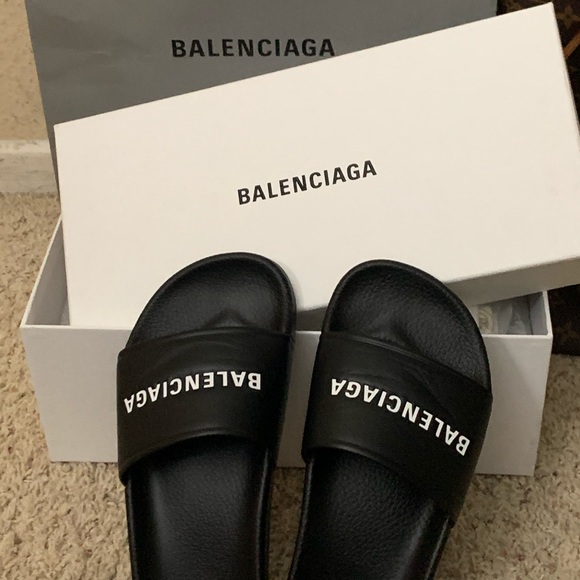 balenciaga women's slide sandals